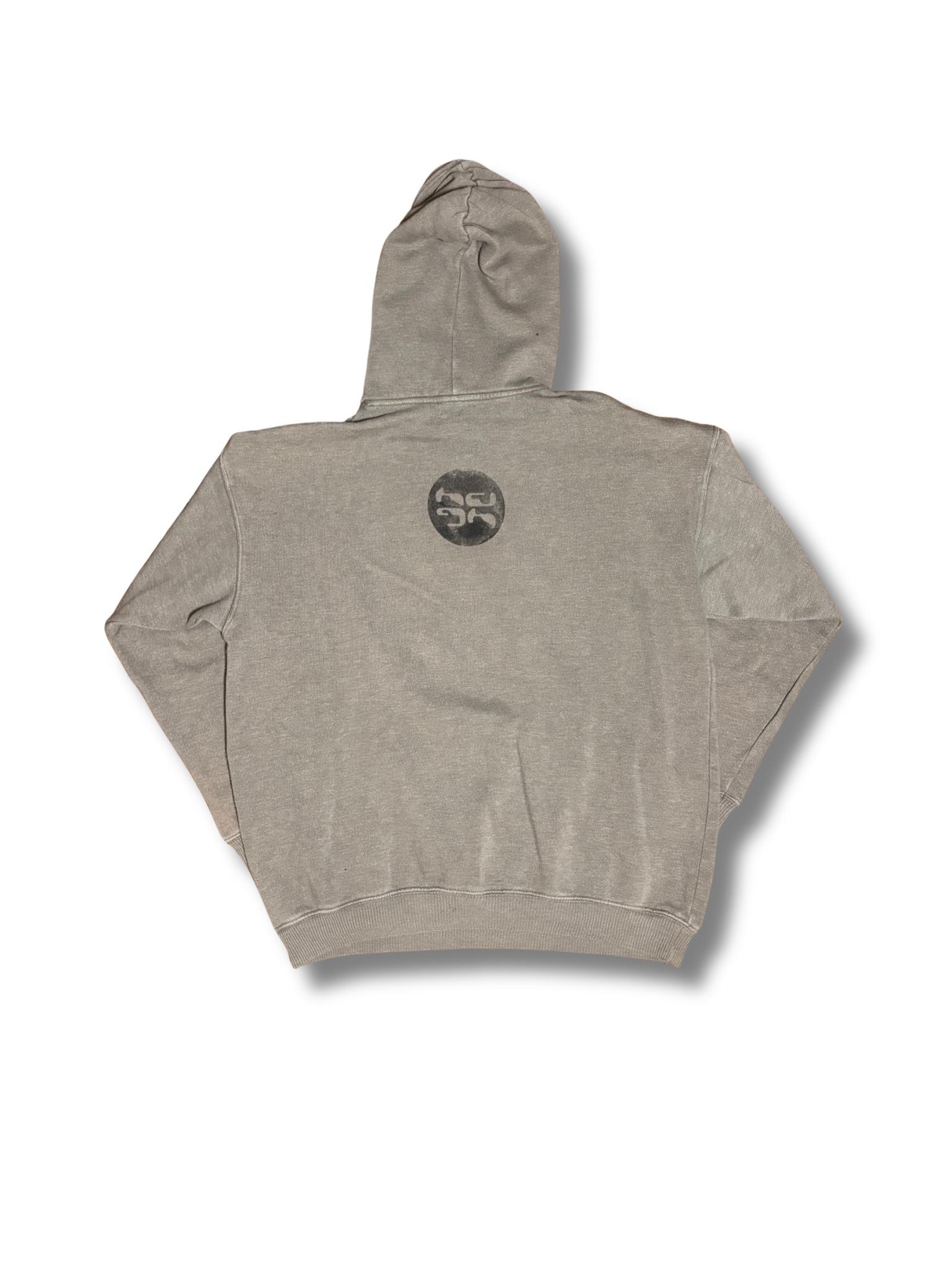 Hoodie 02 — photo 3 of 4