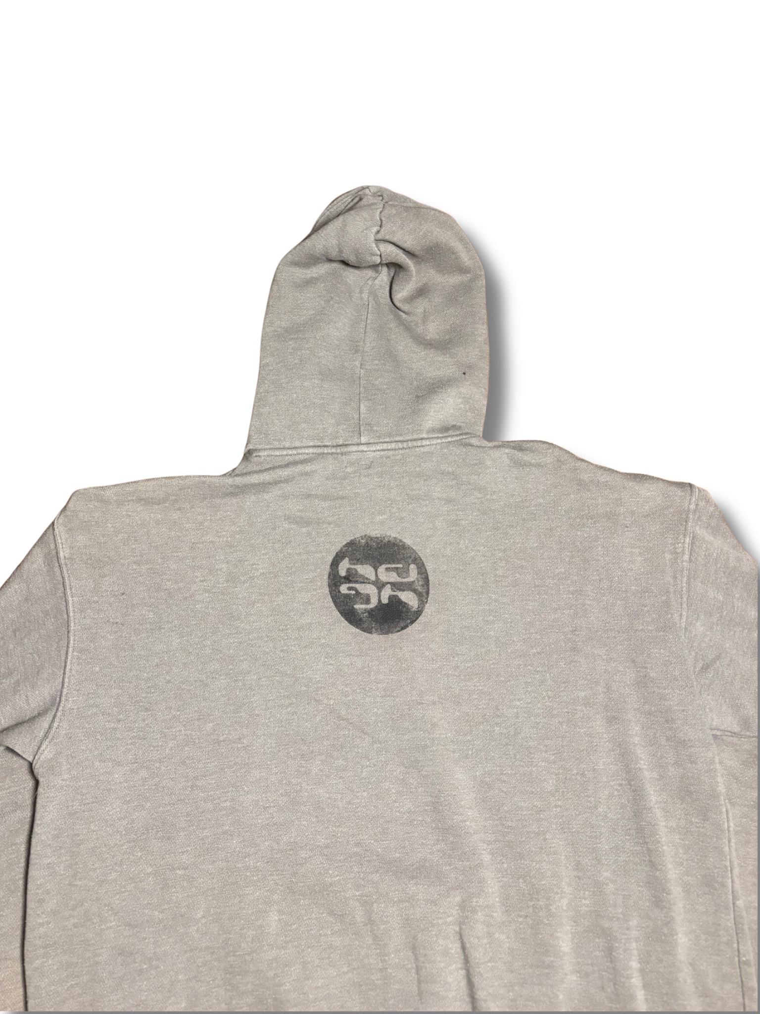 Hoodie 02 — photo 4 of 4