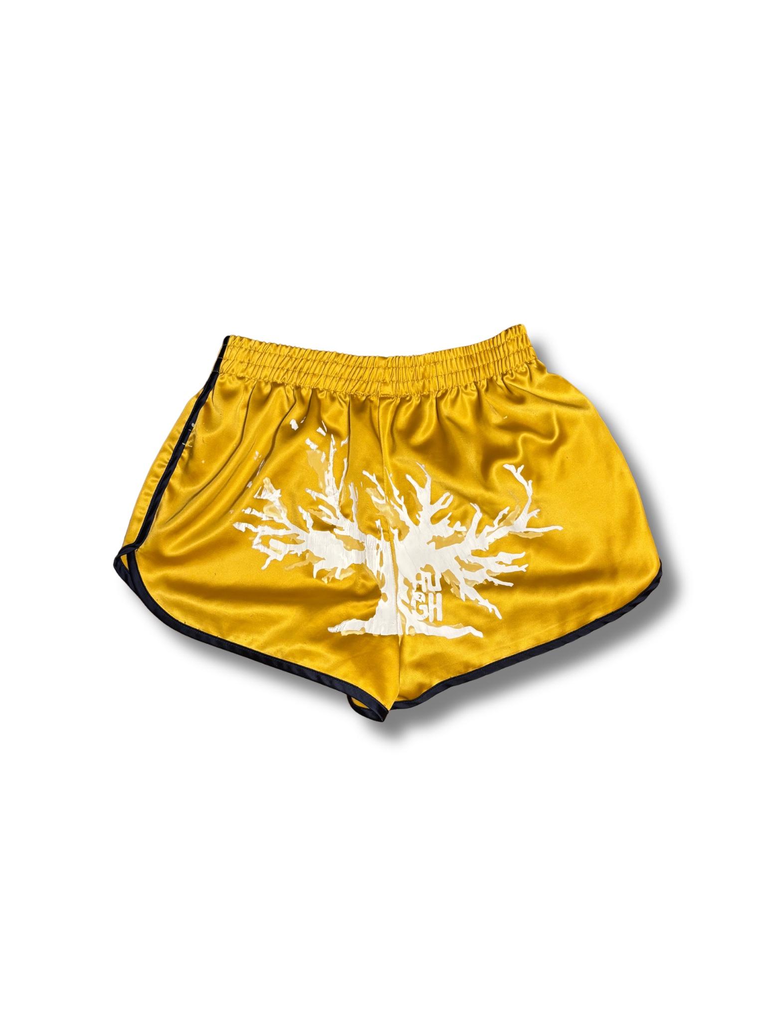Short 01 — photo 3 of 4